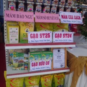 Sóc Trăng: Hơn 300 đặc sản đồng quê, sản phẩm nông nghiệp an toàn thu hút người dân đổ về phiên chợ này